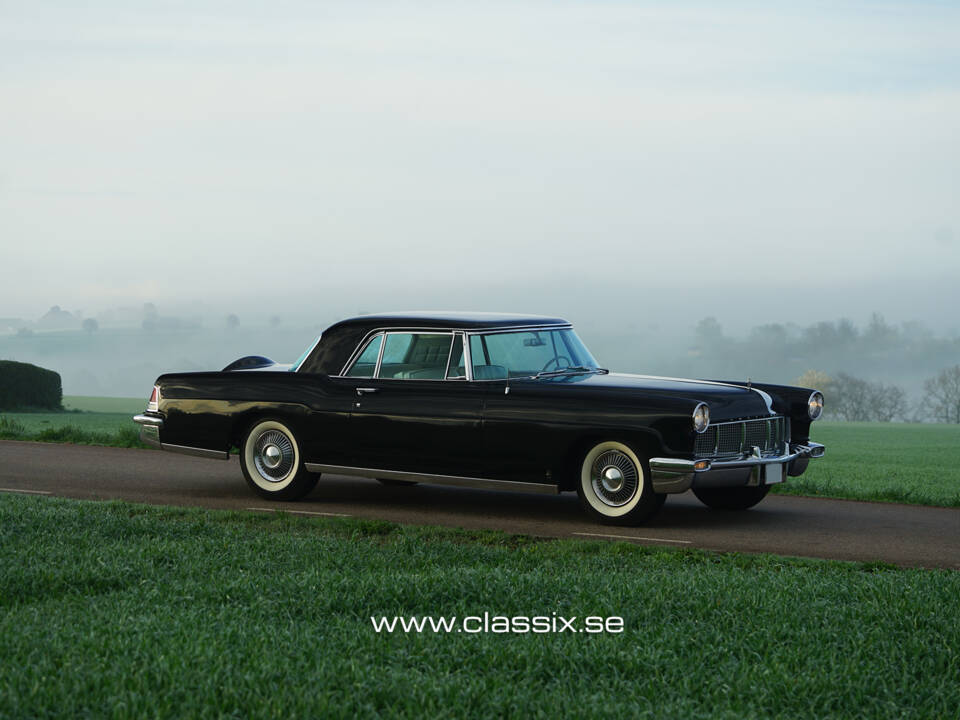Image 2/24 de Lincoln Continental Mark II (1956)