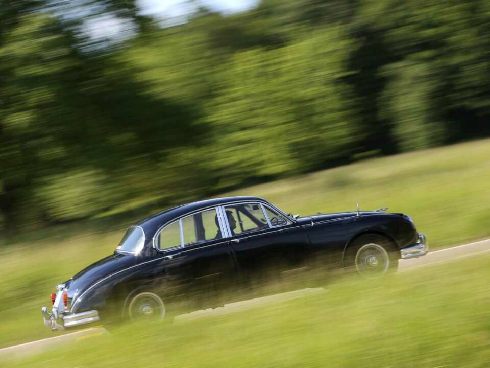 Bild 3/6 von Jaguar Mk II 2.4 (1960)