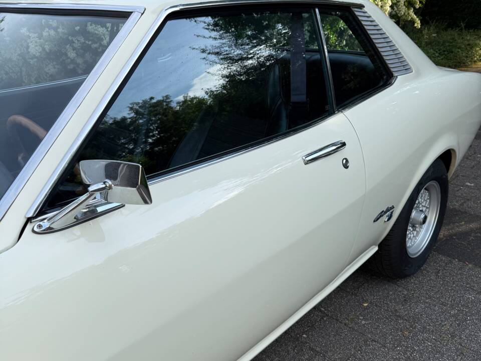 Image 33/55 of Toyota Celica ST (1972)