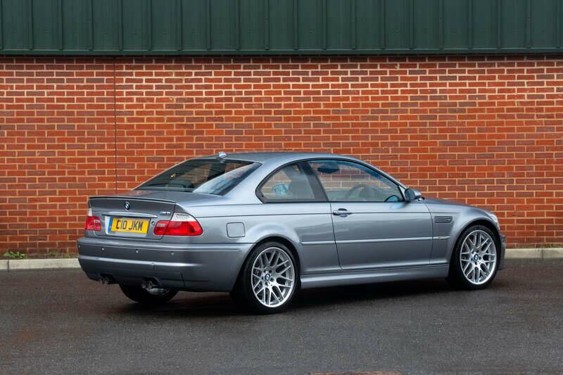 Image 15/50 of BMW M3 (2005)