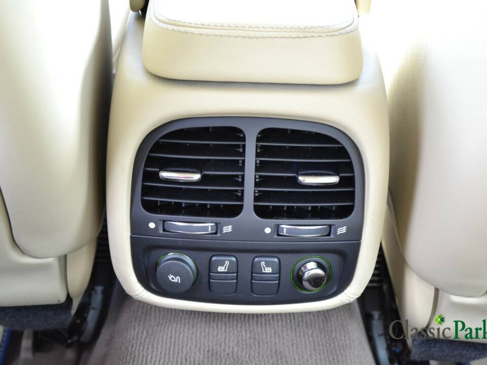 Immagine 24/46 di Jaguar XJ 8 3.5 (2007)