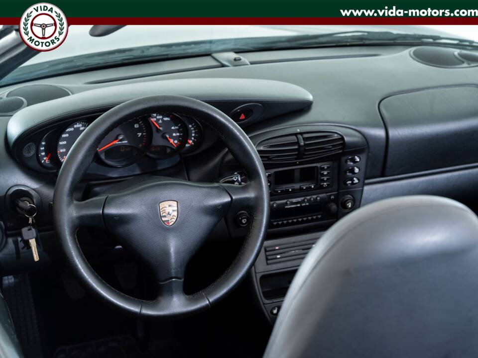 Bild 6/12 von Porsche 911 Carrera 4 (1999)