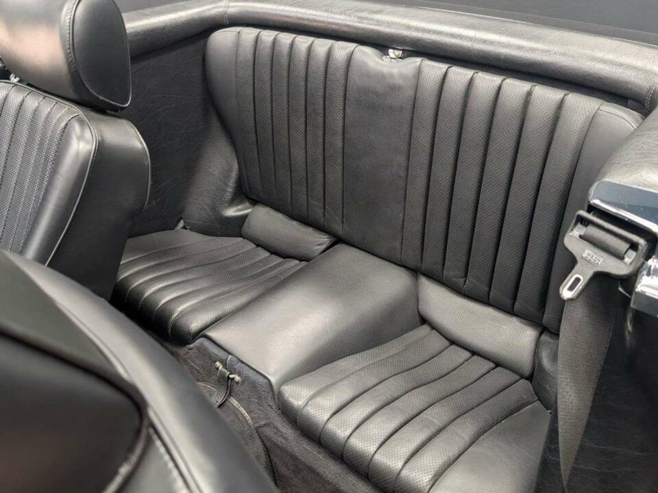 Image 32/50 of Mercedes-Benz 300 SL (1989)