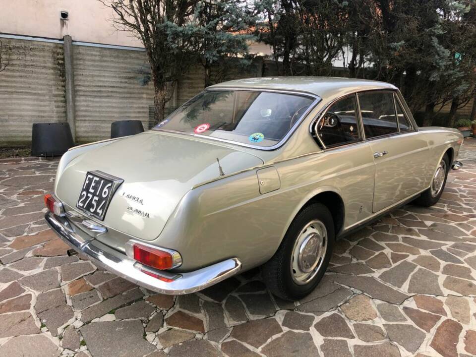 Image 6/12 of Lancia Flavia 1.8 (Pininfarina) (1968)