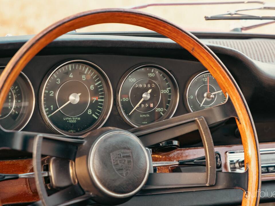 Image 37/59 of Porsche 911 2.0 (1966)