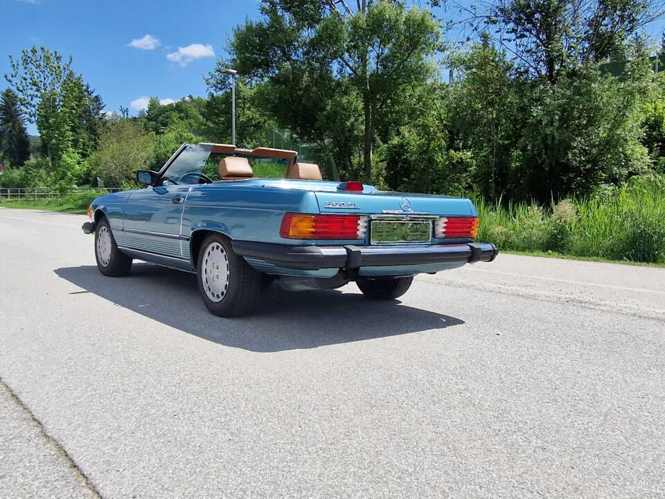 Image 68/82 of Mercedes-Benz 560 SL (1986)