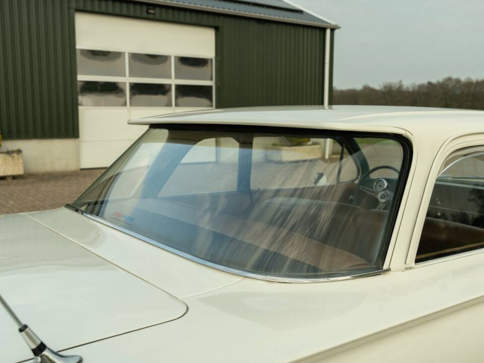 Bild 20/100 von Chevrolet Biscayne (1961)