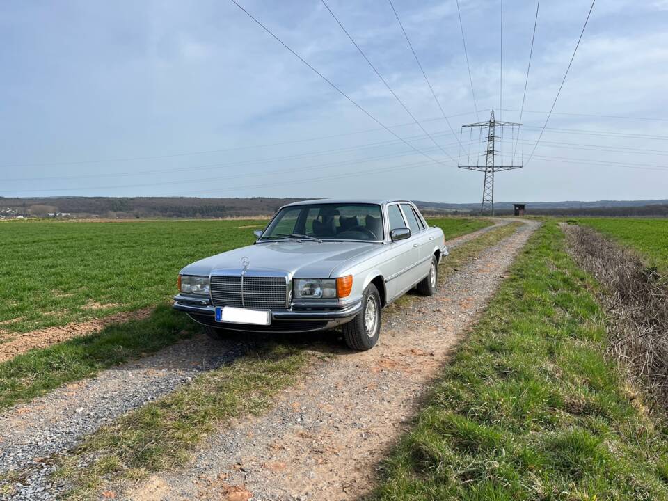 Image 17/17 de Mercedes-Benz 280 SE (1977)