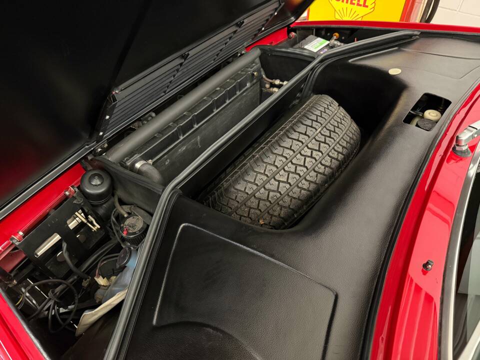 Image 6/19 of Ferrari Dino 308 GT4 (1979)