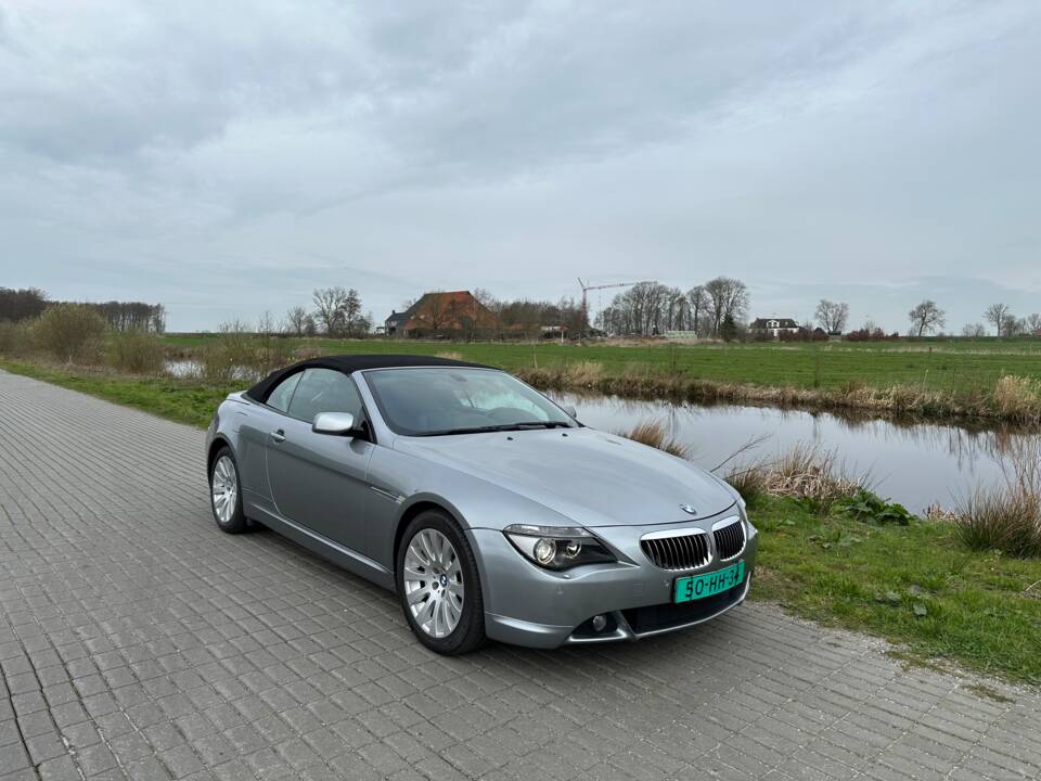 Image 52/59 de BMW 650i (2006)
