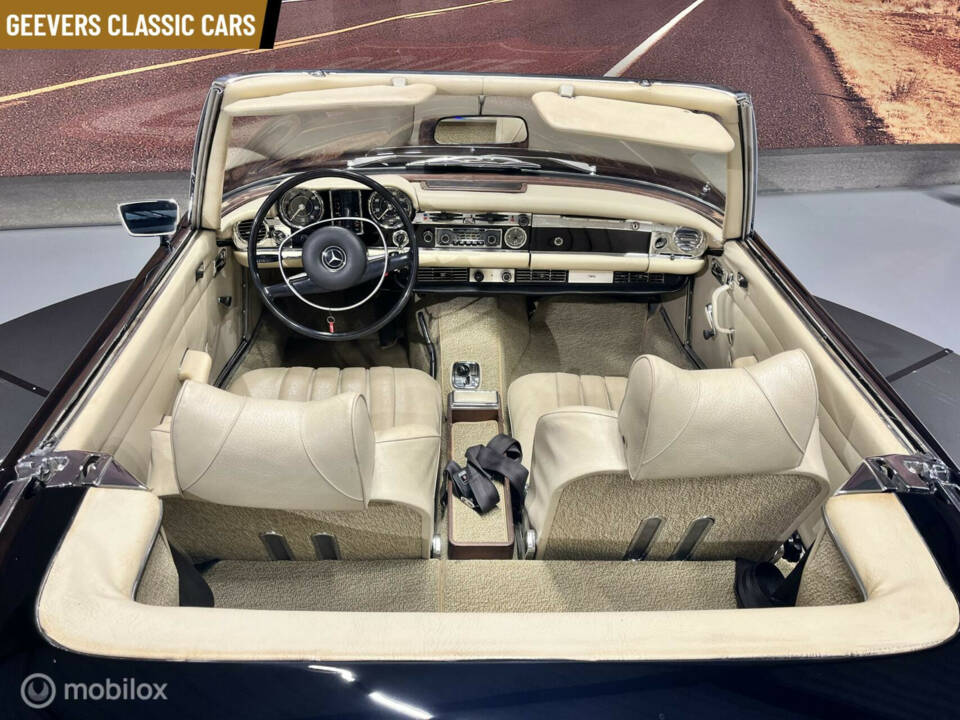 Bild 30/46 von Mercedes-Benz 280 SL (1970)