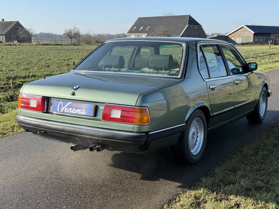 Bild 4/18 von BMW 728i (1986)