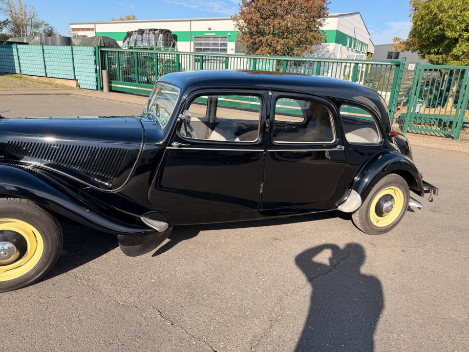 Bild 2/28 von Citroën Traction Avant 11 B (1955)