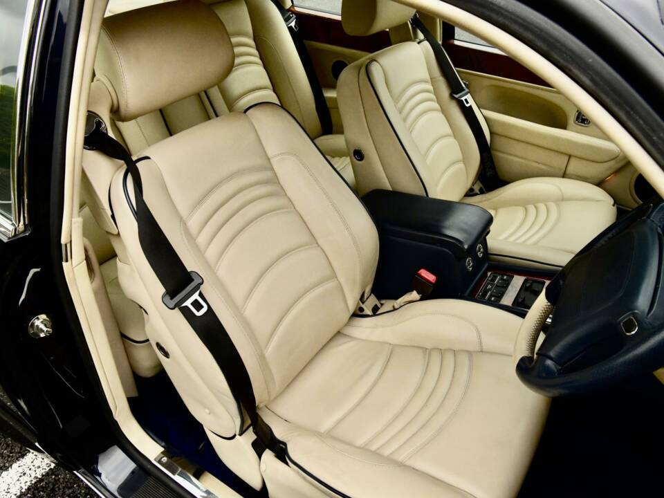 Immagine 28/50 di Bentley Continental T (2003)