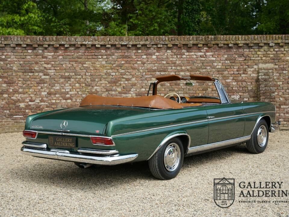 Afbeelding 25/50 van Mercedes-Benz 220 SE b (1964)