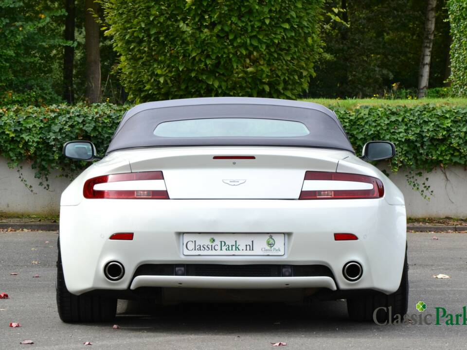 Image 20/50 of Aston Martin V8 Vantage (2007)