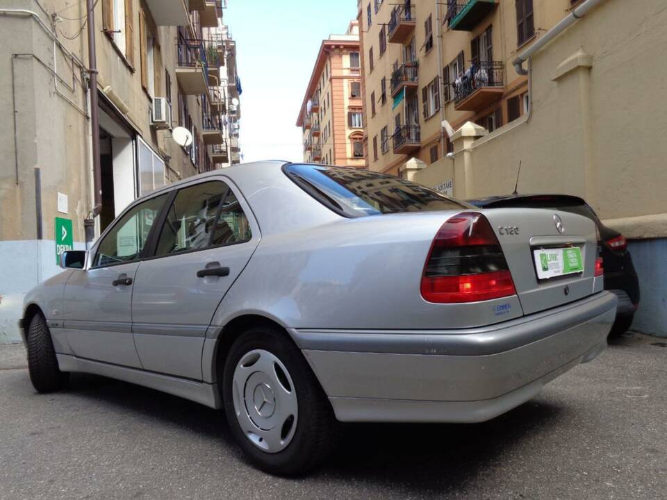 Image 5/10 de Mercedes-Benz C 180 (1998)