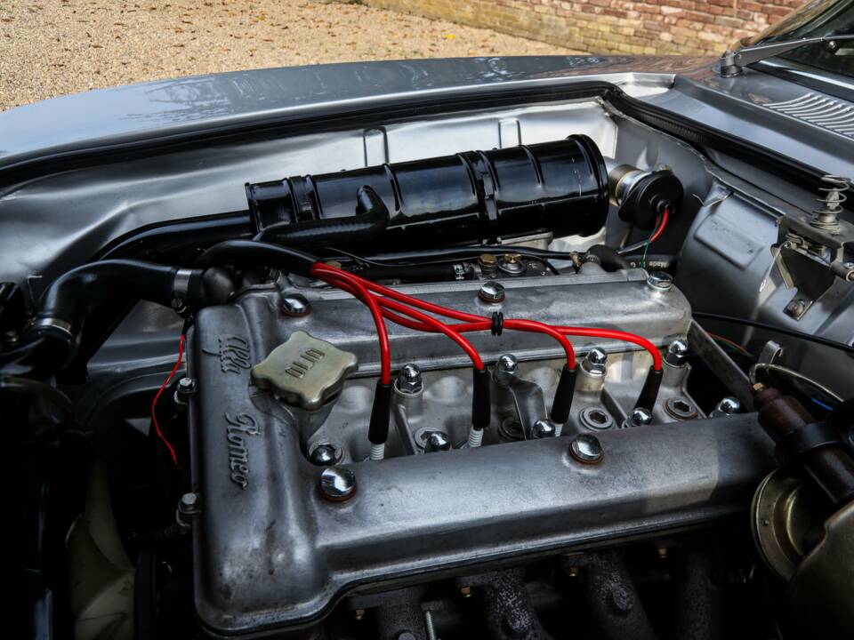 Afbeelding 30/50 van Alfa Romeo 1750 GT Veloce (1969)