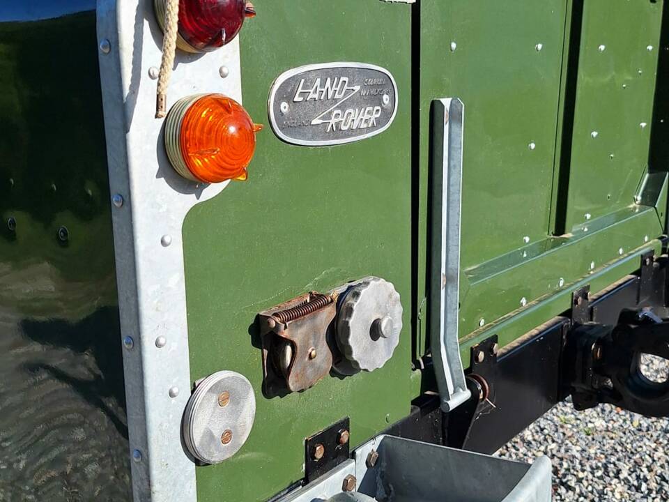 Bild 29/33 von Land Rover 88 (1965)