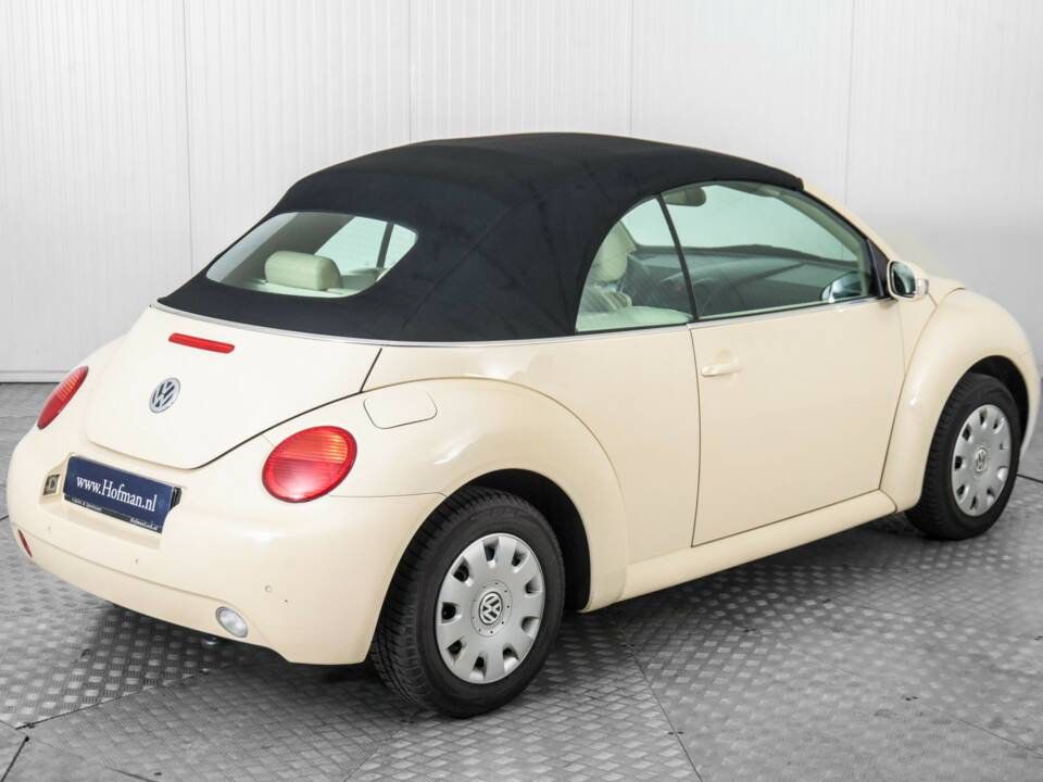 Bild 46/50 von Volkswagen New Beetle 1.6 (2003)