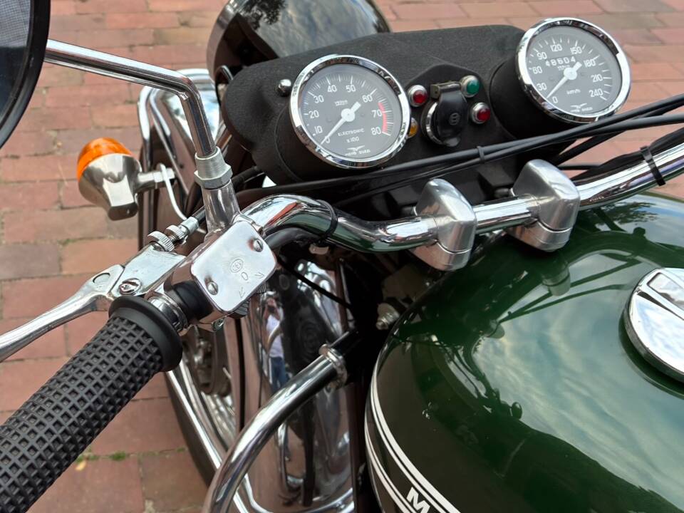 Immagine 4/12 di Moto Guzzi 850 GT (1974)