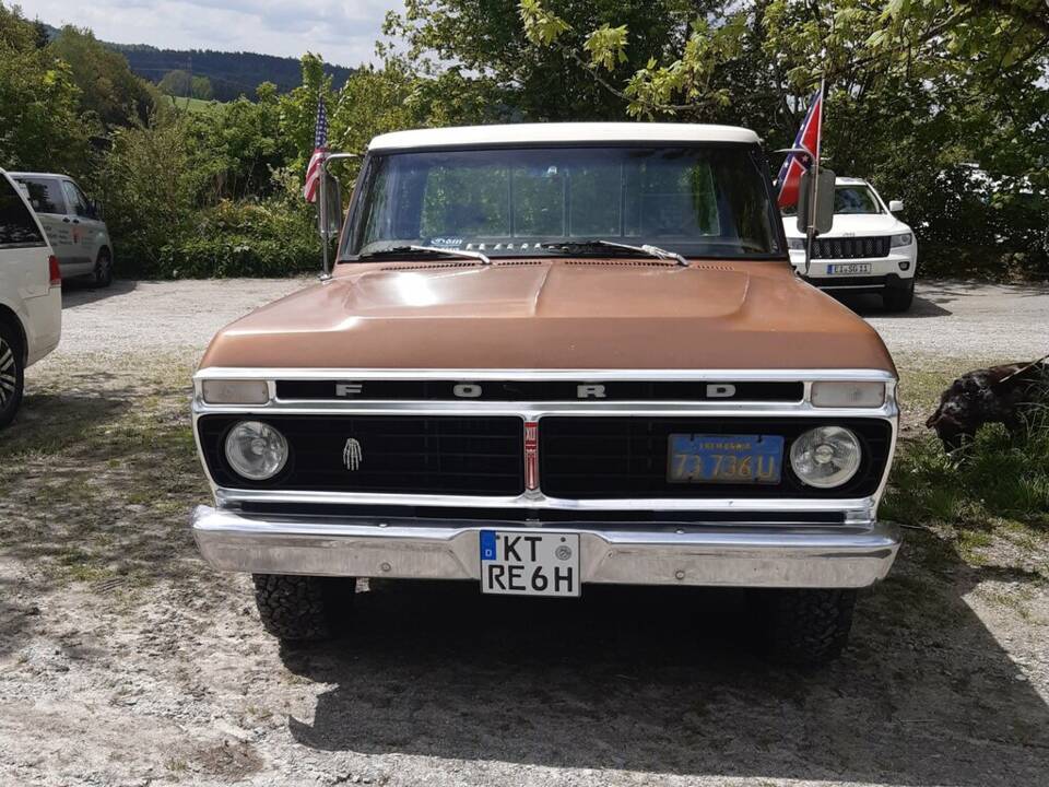 Image 1/8 of Ford F-250 XLT 4X4 (1974)