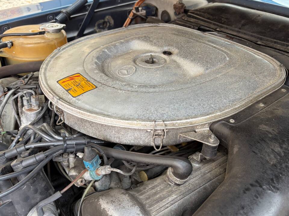Image 56/88 of Mercedes-Benz 380 SL (1984)
