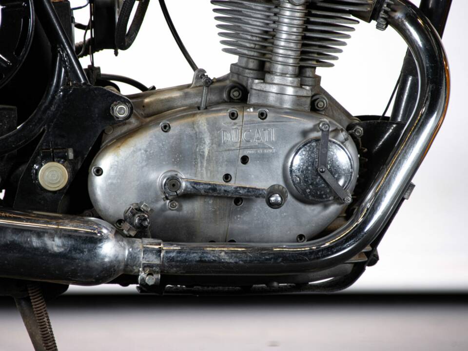 Bild 25/50 von Ducati 250 Scrambler (1971)