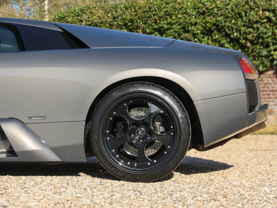Image 46/50 de Lamborghini Murciélago (2003)