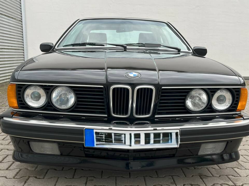 Immagine 1/22 di BMW 635 CSi (1989)