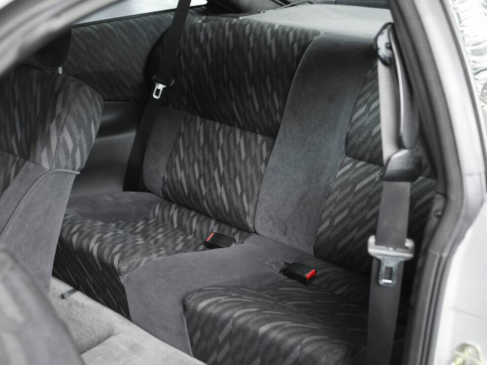Bild 19/41 von Opel Calibra 2,0 (1991)