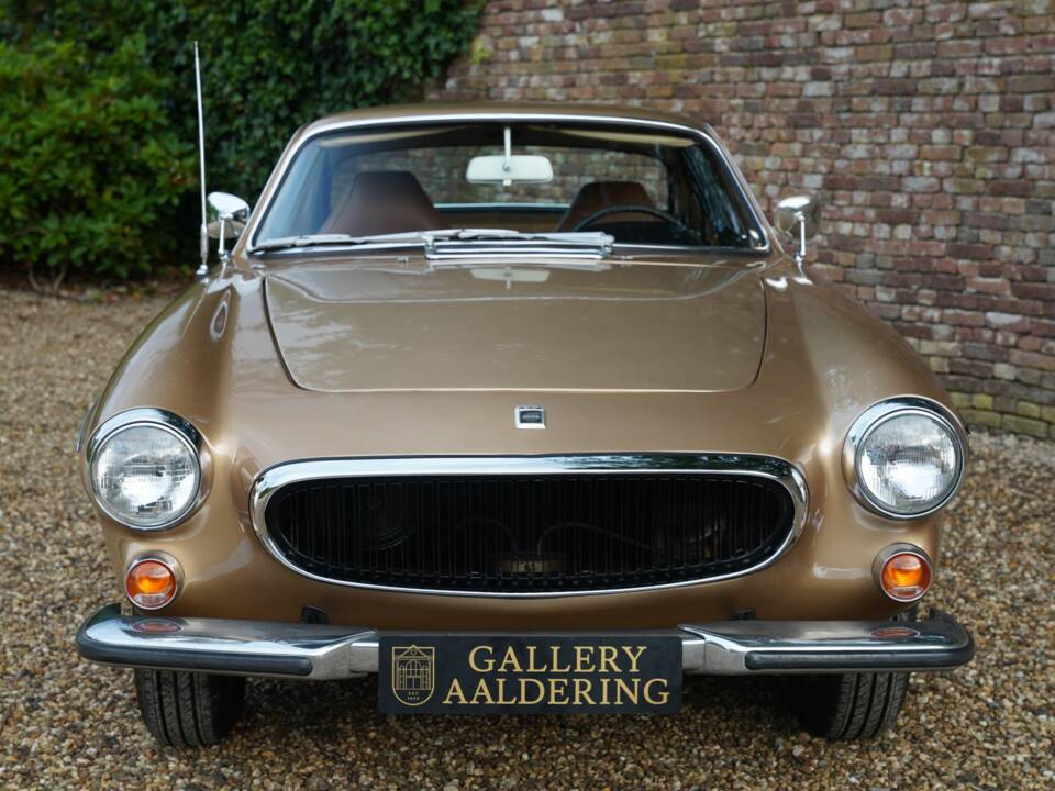 Image 16/50 of Volvo 1800 E (1972)