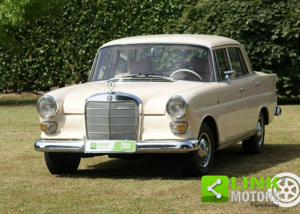 Immagine 1/10 di Mercedes-Benz 200 D (1967)