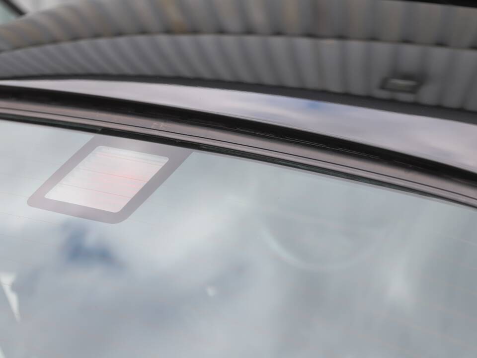 Image 89/108 de Porsche 911 Carrera 3.2 (1989)