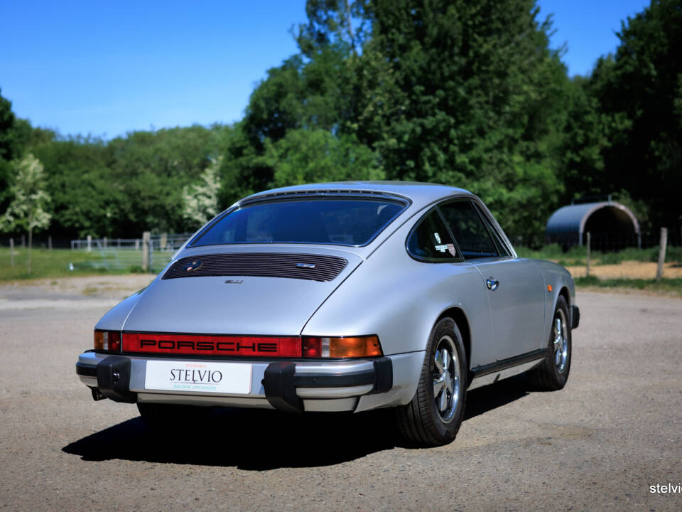 Image 12/42 de Porsche 911 2.7 (1974)