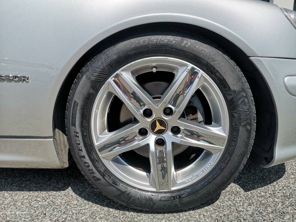 Imagen 30/38 de Mercedes-Benz SLK 200 Kompressor (2002)