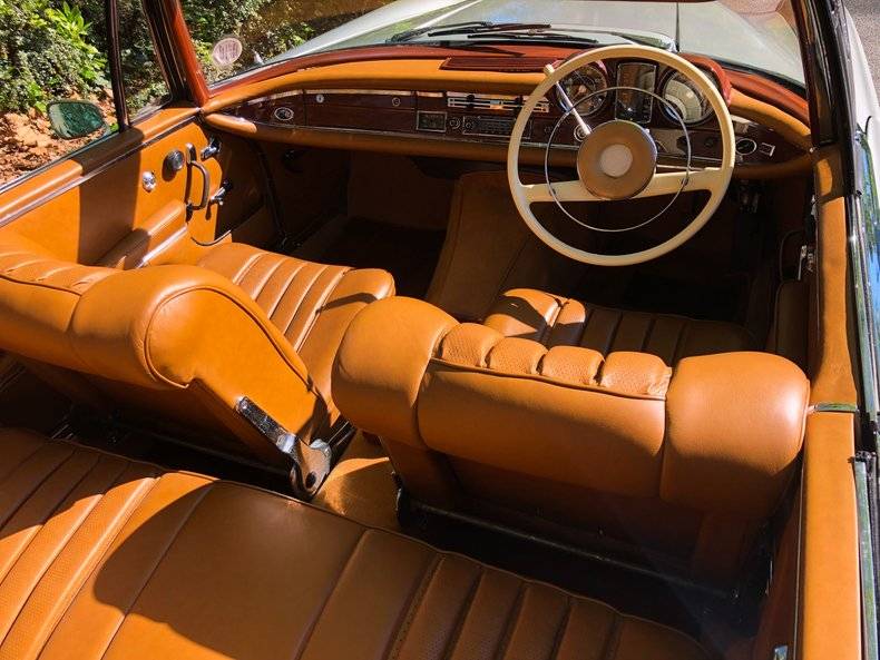 Bild 4/50 von Mercedes-Benz 220 SE b (1963)