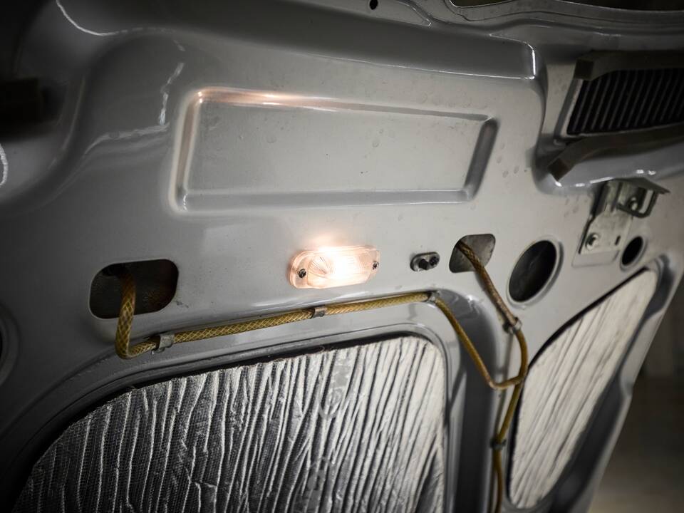 Image 92/100 of BMW 3.0 CSi (1973)