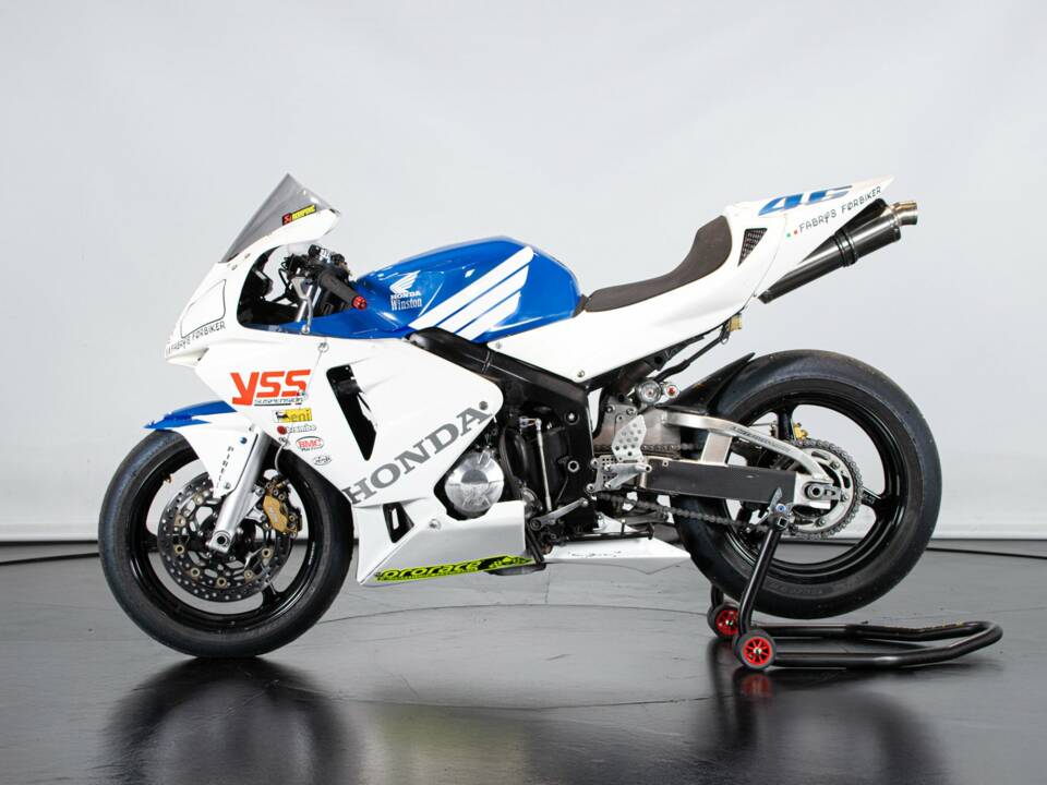 Image 1/50 de Honda DUMMY (2004)