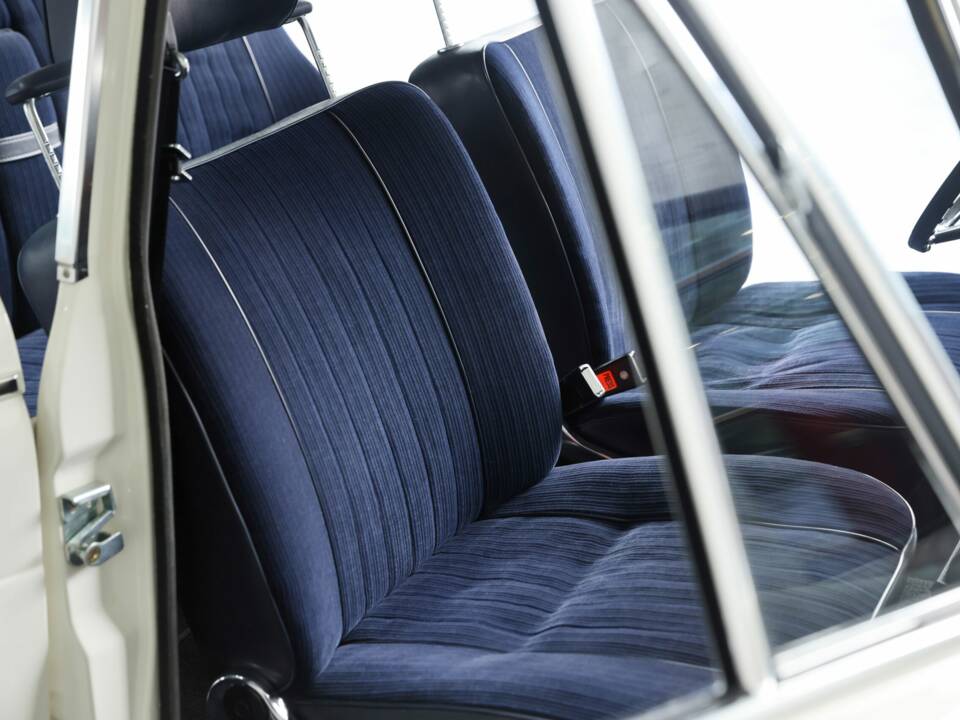 Immagine 35/50 di BMW 2000 (1969)