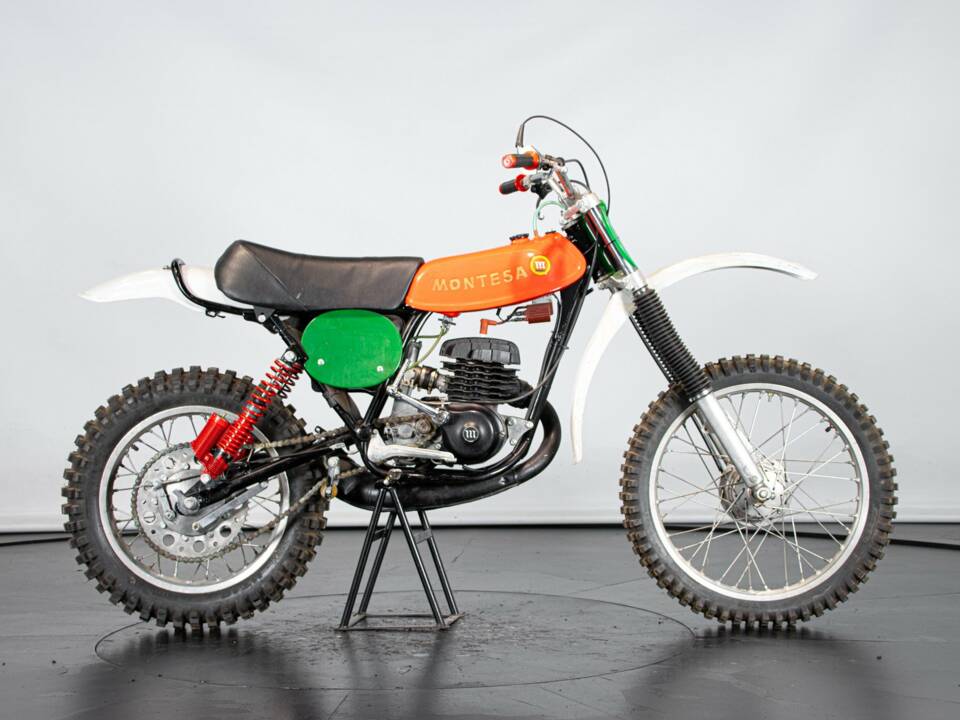 Immagine 8/50 di Montesa Cappra 250 VE (1977)