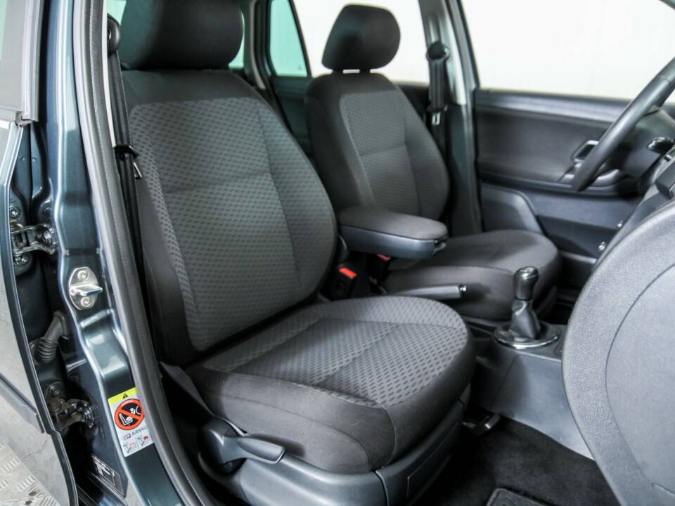 Imagen 21/50 de Skoda Fabia 1.2 TSI Combi (2014)
