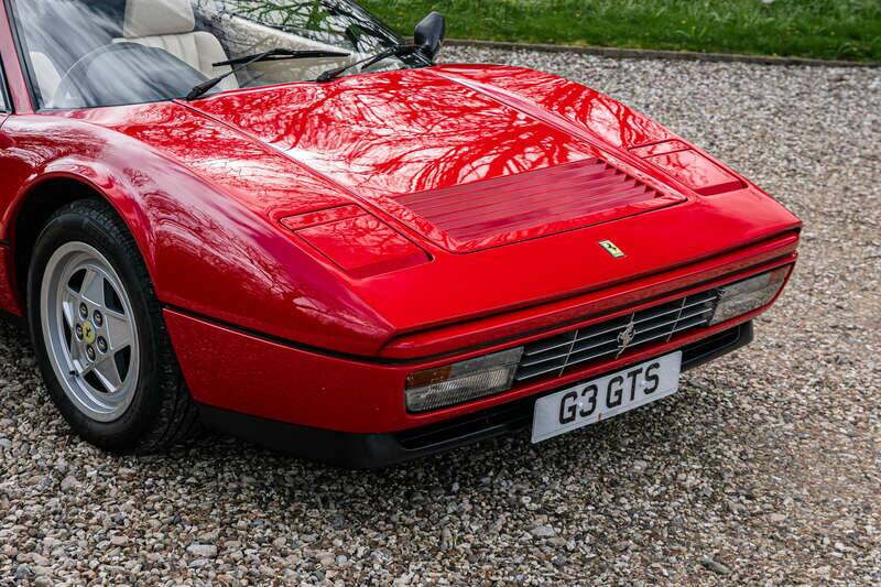 Afbeelding 8/49 van Ferrari 328 GTS (1989)