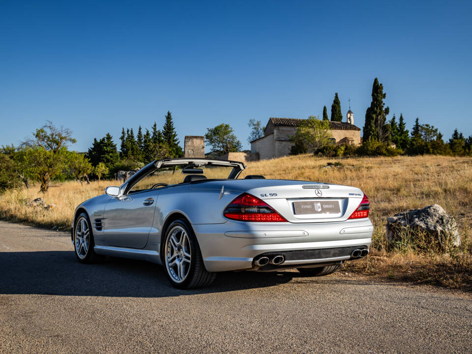 Image 30/50 de Mercedes-Benz SL 55 AMG (2006)