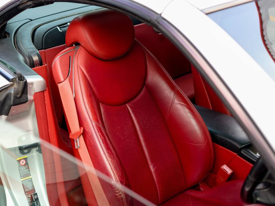 Image 19/20 of Mercedes-Benz SL 350 (2003)