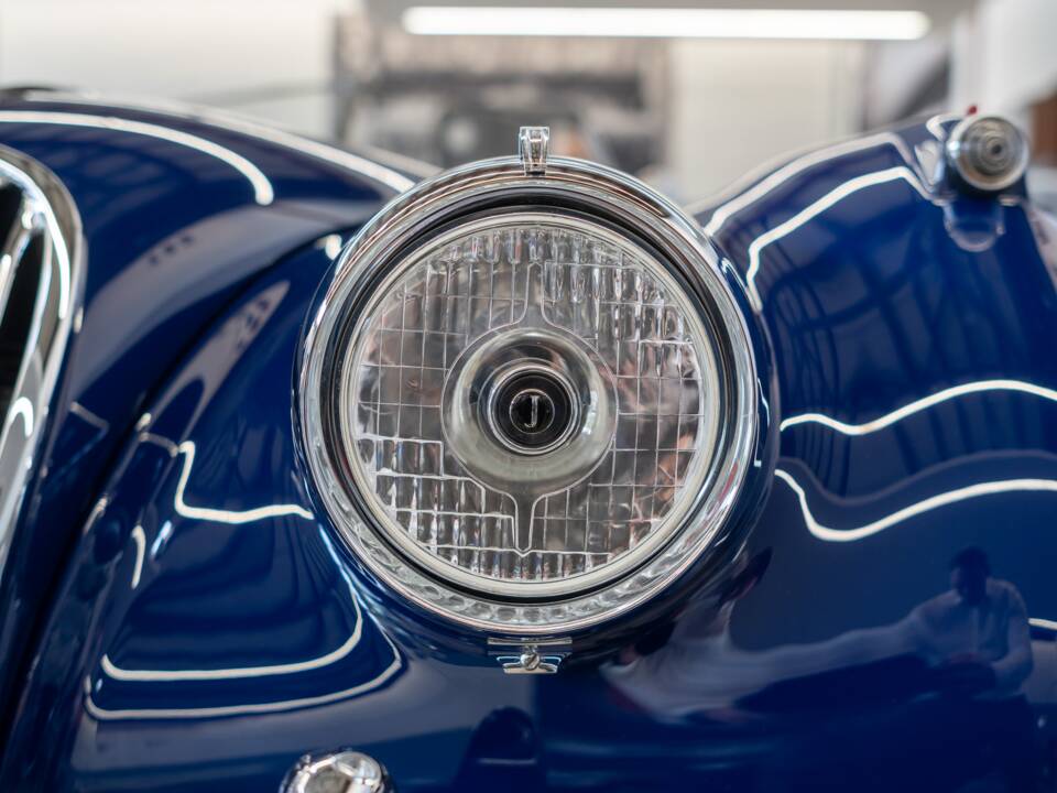 Immagine 31/62 di Jaguar XK 140 OTS (1954)