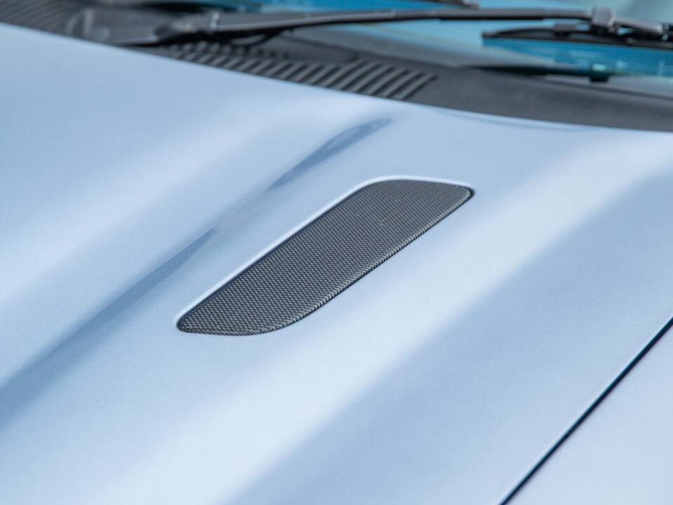 Image 25/74 of Aston Martin DB 7 GT (2004)