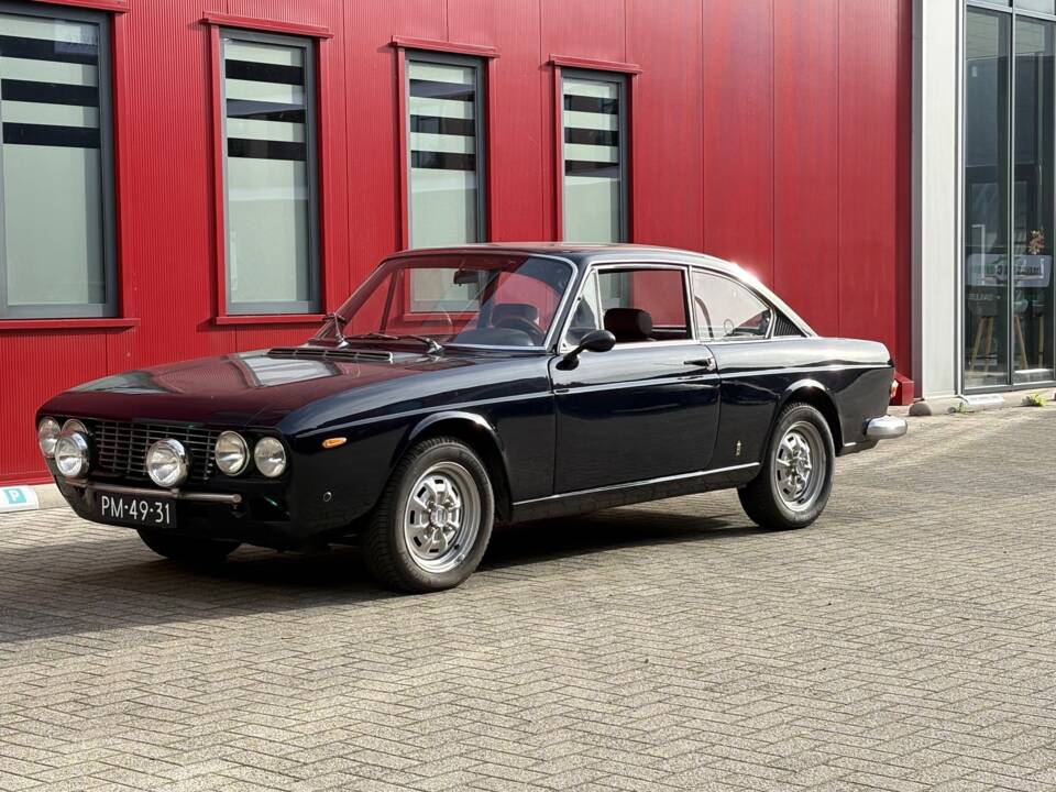 Bild 1/21 von Lancia 2000 Coupe (1971)