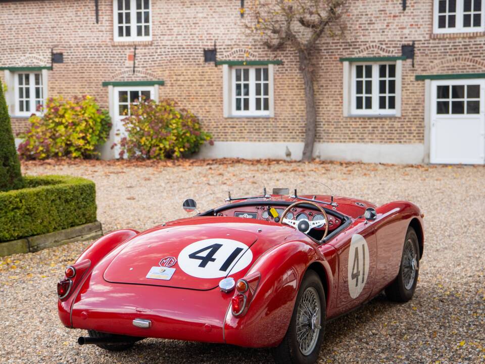 Image 8/10 of MG MGA 1600 (1960)