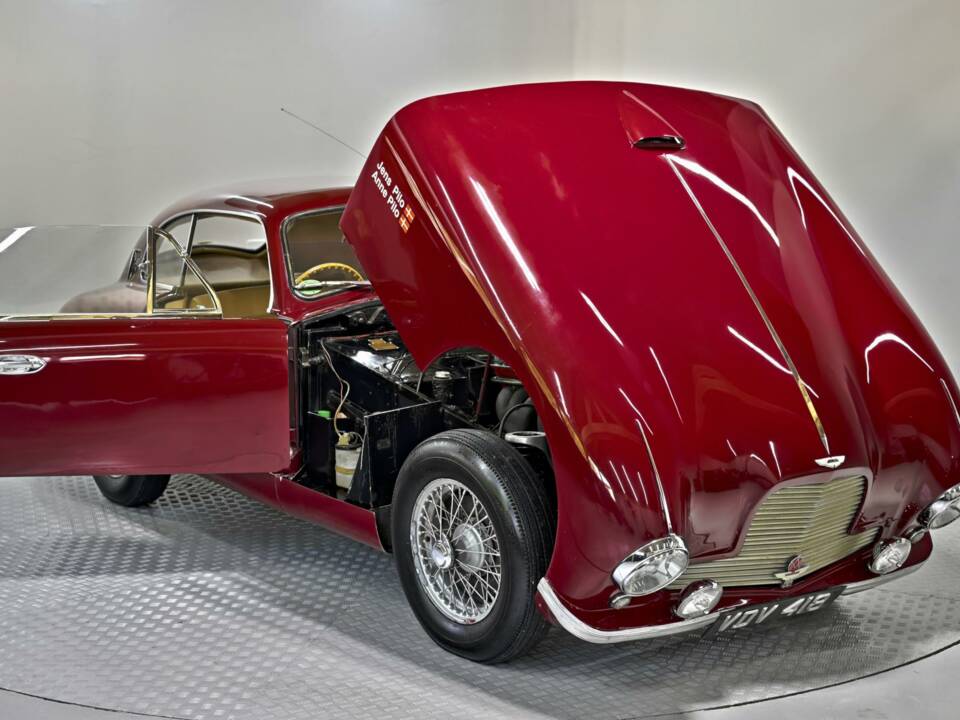Image 18/50 de Aston Martin DB 2 Vantage (1953)